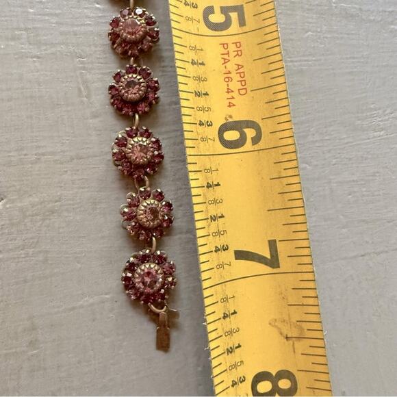 Liz Paiacios Crystal Flower Bracelet - Picture 10 of 14